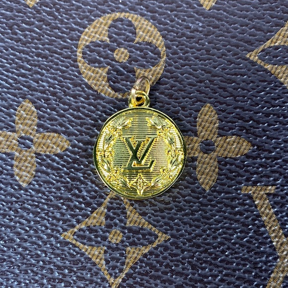 Stunning Upcycled Louis Vuitton Gold Charm/Pendant - Picture 1 of 5